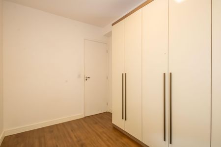 Quarto  de apartamento à venda com 2 quartos, 56m² em Bela Vista, Osasco