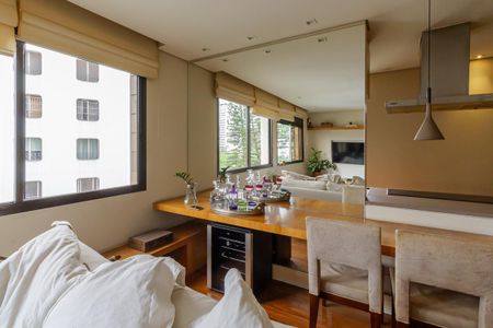 Sala de apartamento à venda com 1 quarto, 60m² em Vila Nova Conceição, São Paulo