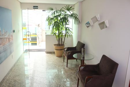 Apartamento à venda com 74m², 2 quartos e 1 vagaHall social