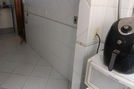 Apartamento à venda com 74m², 2 quartos e 1 vagaÁrea de Serviço