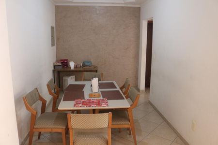 Apartamento à venda com 74m², 2 quartos e 1 vagaSala
