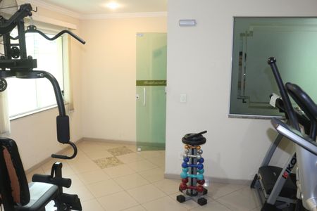 Apartamento à venda com 74m², 2 quartos e 1 vagaÁrea comum - Academia