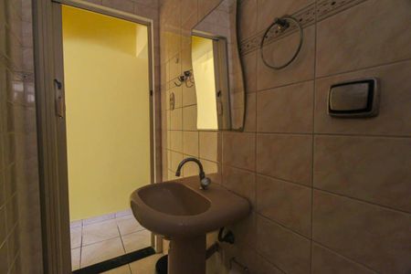 Casa à venda com 260m², 3 quartos e 2 vagas Casa à venda com 260m², 3 quartos e 2 vagasBanheiro 2