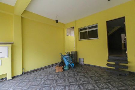 Casa à venda com 260m², 3 quartos e 2 vagas Casa à venda com 260m², 3 quartos e 2 vagasGaragem