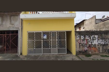 Casa à venda com 260m², 3 quartos e 2 vagas Casa à venda com 260m², 3 quartos e 2 vagasFachada