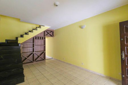 Casa à venda com 260m², 3 quartos e 2 vagas Casa à venda com 260m², 3 quartos e 2 vagasSala