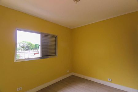 Casa à venda com 260m², 3 quartos e 2 vagas Casa à venda com 260m², 3 quartos e 2 vagasQuarto 2