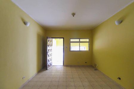 Casa à venda com 260m², 3 quartos e 2 vagas Casa à venda com 260m², 3 quartos e 2 vagasSala