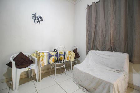 Sala de casa para alugar com 1 quarto, 45m² em Comendador Soares, Nova Iguaçu