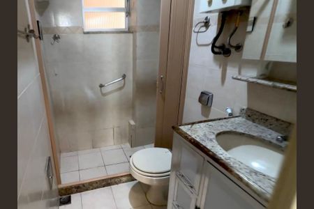 Banheiro social de apartamento à venda com 1 quarto, 46m² em Copacabana, Rio de Janeiro