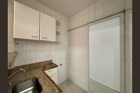 Apartamento à venda com 46m², 1 quarto e sem vaga Apartamento à venda com 46m², 1 quarto e sem vagaCozinha