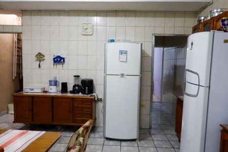 Casa à venda com 136m², 3 quartos e 2 vagas Casa à venda com 136m², 3 quartos e 2 vagasCozinha