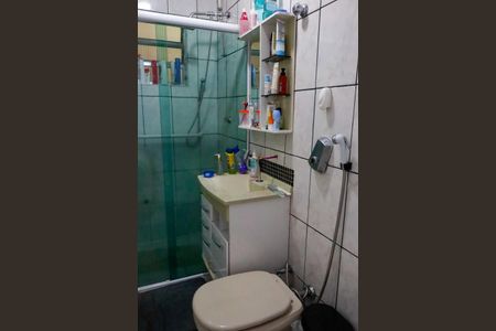 Casa à venda com 136m², 3 quartos e 2 vagas Casa à venda com 136m², 3 quartos e 2 vagasBanheiro Social