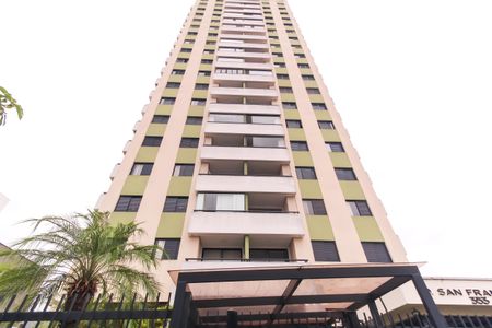 Apartamento à venda com 80m², 3 quartos e 2 vagasFachada