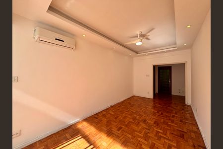 Sala de apartamento à venda com 3 quartos, 80m² em Copacabana, Rio de Janeiro