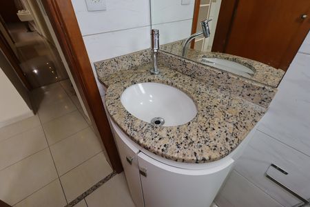 Apartamento à venda com 49m², 2 quartos e 1 vagaBanheiro da Suíte - Pia