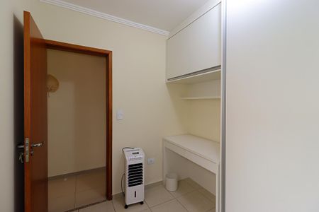 Quarto de apartamento à venda com 2 quartos, 49m² em Utinga, Santo André