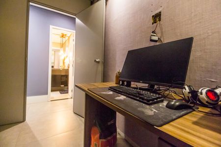 Apartamento para alugar com 96m², 2 quartos e 2 vagas Apartamento para alugar com 96m², 2 quartos e 2 vagasQuarto