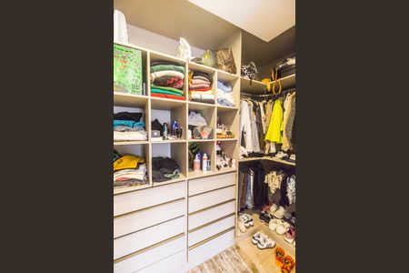 Apartamento para alugar com 96m², 2 quartos e 2 vagas Apartamento para alugar com 96m², 2 quartos e 2 vagasCloset da Suíte