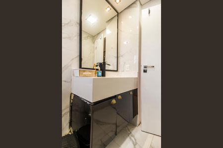 Apartamento para alugar com 96m², 2 quartos e 2 vagas Apartamento para alugar com 96m², 2 quartos e 2 vagasBanheiro da Suíte