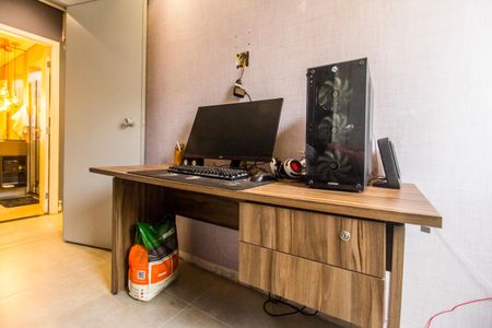 Apartamento para alugar com 96m², 2 quartos e 2 vagas Apartamento para alugar com 96m², 2 quartos e 2 vagasQuarto