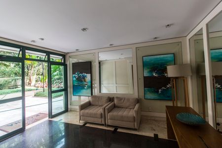 Apartamento para alugar com 96m², 2 quartos e 2 vagas Apartamento para alugar com 96m², 2 quartos e 2 vagasHall social