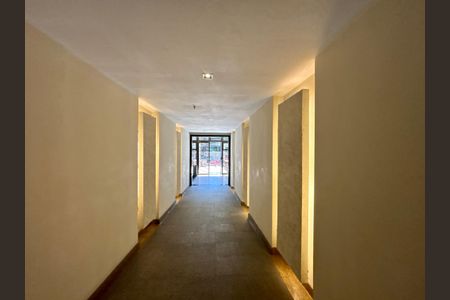 Apartamento à venda com 96m², 2 quartos e 1 vaga Apartamento à venda com 96m², 2 quartos e 1 vagaPortaria