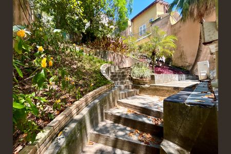 Apartamento à venda com 96m², 2 quartos e 1 vaga Apartamento à venda com 96m², 2 quartos e 1 vagaÁrea comum