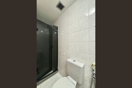 Apartamento à venda com 96m², 2 quartos e 1 vaga Apartamento à venda com 96m², 2 quartos e 1 vagaBanheiro social 1