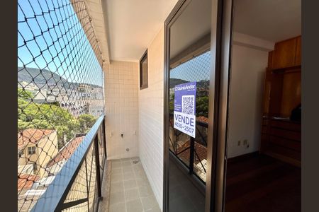 Apartamento à venda com 96m², 2 quartos e 1 vaga Apartamento à venda com 96m², 2 quartos e 1 vagaPlaca