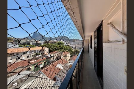 Apartamento à venda com 96m², 2 quartos e 1 vaga Apartamento à venda com 96m², 2 quartos e 1 vagaVaranda da Sala