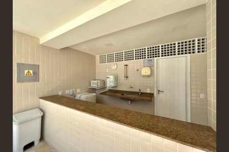 Apartamento à venda com 96m², 2 quartos e 1 vaga Apartamento à venda com 96m², 2 quartos e 1 vagaÁrea comum - cozinha