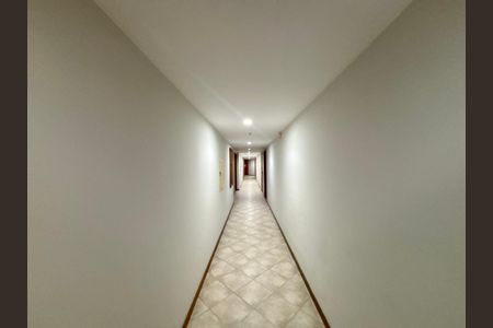 Apartamento à venda com 96m², 2 quartos e 1 vaga Apartamento à venda com 96m², 2 quartos e 1 vagaCorredor
