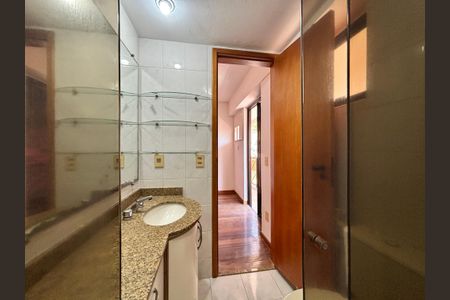 Apartamento à venda com 96m², 2 quartos e 1 vaga Apartamento à venda com 96m², 2 quartos e 1 vagaSuite