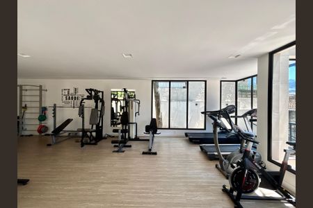 Apartamento à venda com 96m², 2 quartos e 1 vaga Apartamento à venda com 96m², 2 quartos e 1 vagaÁrea comum - academia