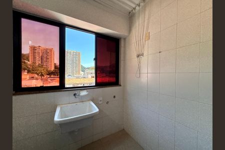 Apartamento à venda com 96m², 2 quartos e 1 vaga Apartamento à venda com 96m², 2 quartos e 1 vagaÁrea de serviço