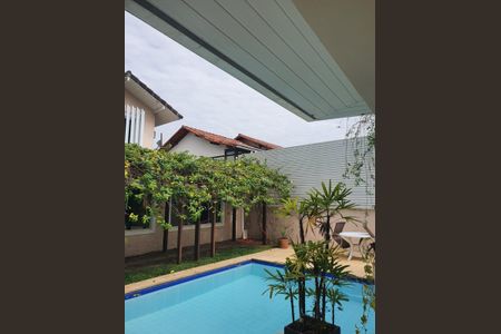 Casa de condomínio à venda com 448m², 4 quartos e 5 vagasÁrea Externa