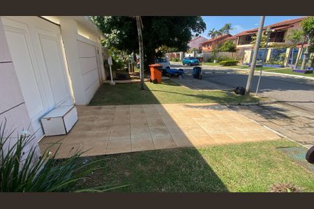 Casa de condomínio à venda com 448m², 4 quartos e 5 vagasÁrea Externa