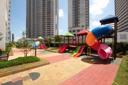 Apartamento à venda com 120m², 2 quartos e 2 vagas Apartamento à venda com 120m², 2 quartos e 2 vagasÁrea comum - Playground