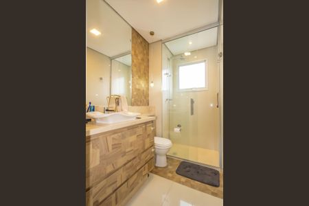 Apartamento à venda com 120m², 2 quartos e 2 vagas Apartamento à venda com 120m², 2 quartos e 2 vagasBanheiro da Suíte 1