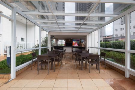 Apartamento à venda com 120m², 2 quartos e 2 vagas Apartamento à venda com 120m², 2 quartos e 2 vagasÁrea comum - Churrasqueira