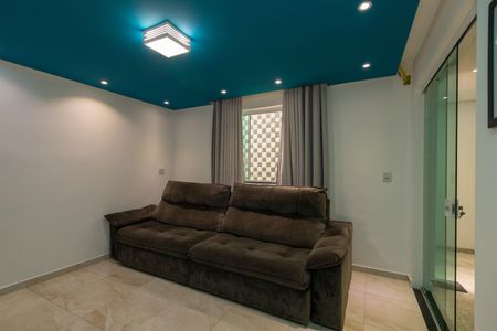 Casa à venda com 160m², 3 quartos e 3 vagas Casa à venda com 160m², 3 quartos e 3 vagasSala de TV