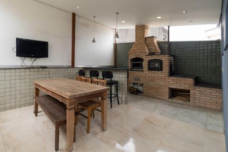 Casa à venda com 160m², 3 quartos e 3 vagas Casa à venda com 160m², 3 quartos e 3 vagasChurrasqueira - forno a lenha