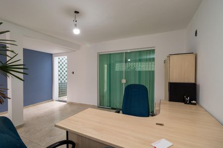 Casa à venda com 160m², 3 quartos e 3 vagas Casa à venda com 160m², 3 quartos e 3 vagasÁrea multiuso - escritório
