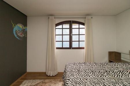 Casa à venda com 160m², 3 quartos e 3 vagas Casa à venda com 160m², 3 quartos e 3 vagasQuarto 1