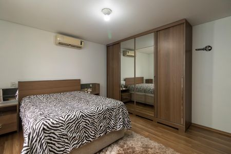 Casa à venda com 160m², 3 quartos e 3 vagas Casa à venda com 160m², 3 quartos e 3 vagasQuarto 1