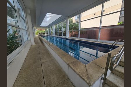 Apartamento à venda com 34m², 1 quarto e 1 vaga Apartamento à venda com 34m², 1 quarto e 1 vagaPiscina Coberta