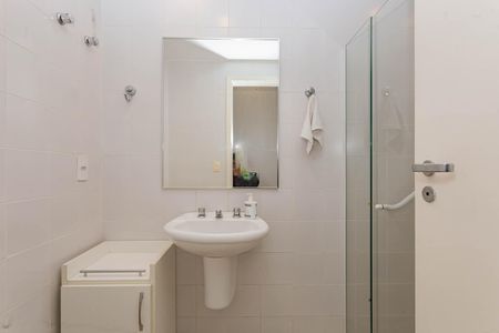 Apartamento para alugar com 69m², 2 quartos e 2 vagasBanheiro Social