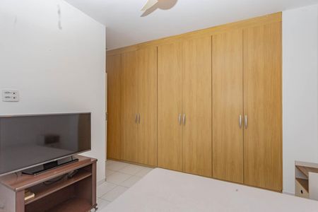 Apartamento para alugar com 69m², 2 quartos e 2 vagasSuíte