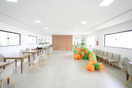 Apartamento para alugar com 53m², 2 quartos e 1 vaga Apartamento para alugar com 53m², 2 quartos e 1 vagaÁrea comum - Salão de festas